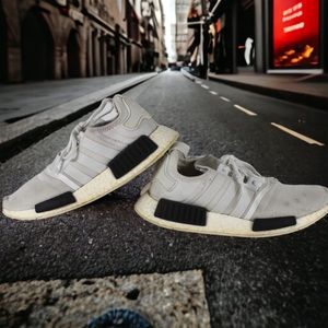 Adidas Boost Mens 9 White Triple 3 Stripe White & Black Shoe Gym Running Sneaker